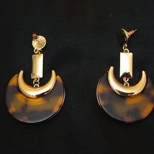 Gold Crescent Moon Tortoise Earrings - Brown - Boho